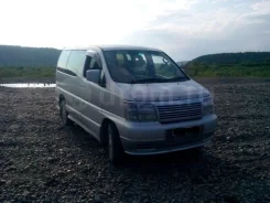 Nissan Caravan Elgrand. 50 ����