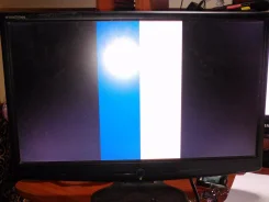 eMachines E200HVb. 20" ����