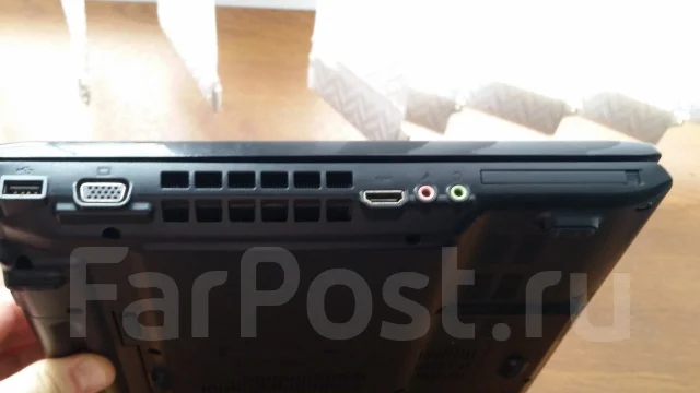 Samsung R560. 2,6����, ��� 3072 ��, ���� 250���, WiFi: 1, Bluetooth: 1, ����������� �� 1��. ����