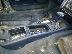 Консоль центральная. Toyota Crown Двигатели: 2JZFE, 2JZGE, 2JZFSE