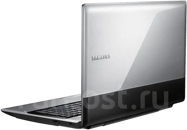 Samsung 300E5Z. 2����, ��� 2048 ��, ���� 300���, WiFi: 1, Bluetooth: 1 ����