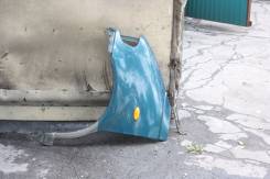 Крыло. Nissan Serena