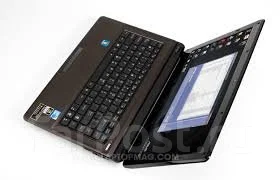 Asus K42J. 2,3����, ��� 2048 ��, ���� 300���, WiFi: 1, Bluetooth: 1, ����������� �� 1��. ����