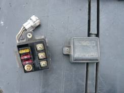 Блок предохранителей под капот. Toyota Land Cruiser, FJ80, FJ80G Двигатель 3FE