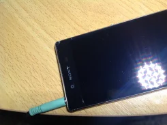Sony Xperia Z3+. �/�