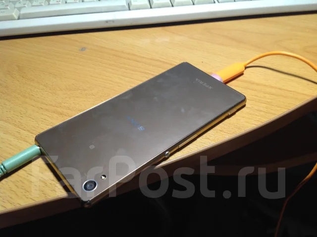 Sony Xperia Z3+. �/� ����