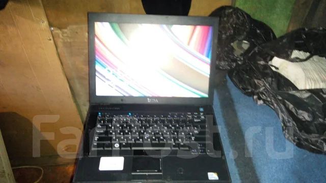 Dell Latitude E6400. 2,5����, ��� 2048 ��, ���� 74���, WiFi: 1, Bluetooth: 1 ����
