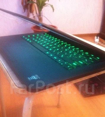 Razer Blade 14. WiFi: 1, Bluetooth: 1 ����