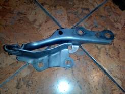 Крепление капота. Toyota RAV4, ZCA25, ACA28, ZCA26, ACA26, CLA21, CLA20, ACA20, ACA23, ACA21, ACA22 Toyota Caldina, AZT246, ST246, AZT241, ZZT241 Двиг...