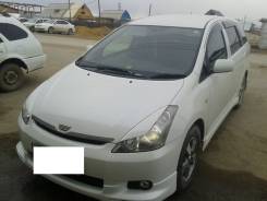 Накладка на фару. Toyota Wish