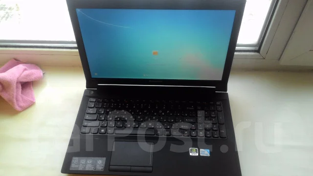 Lenovo B590. 2,4����, ��� 4 ��, ���� 320���, WiFi: 1, Bluetooth: 1 ����