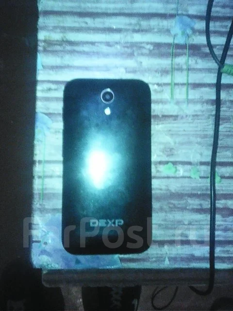 DEXP Ixion ES 4 ����