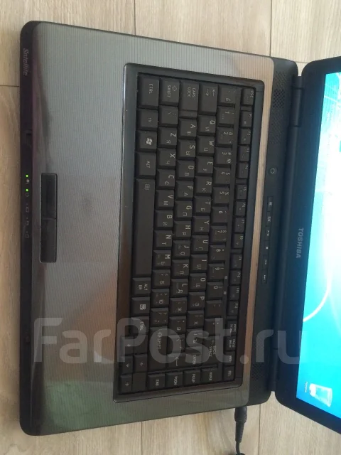 Toshiba Satellite L300-2C3. 220����, ��� 3072 ��, ���� 250���, WiFi: 1 ����