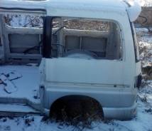 Крыло. Toyota Hiace Regius