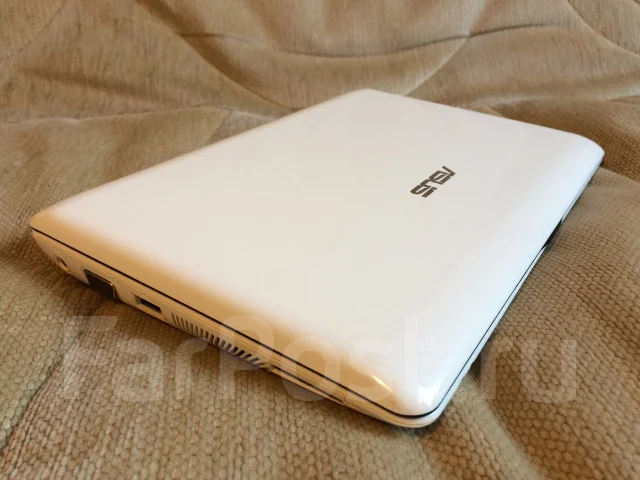 Asus Eee PC 1005PXD. 1,7����, ��� 1024 ��, ���� 250���, WiFi: 1, Bluetooth: 1, ����������� �� 4��. ����