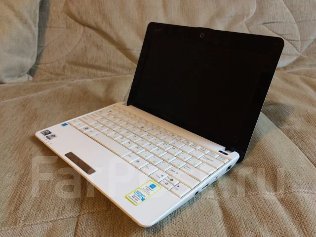Asus Eee PC 1005PXD. 1,7����, ��� 1024 ��, ���� 250���, WiFi: 1, Bluetooth: 1, ����������� �� 4��. ����