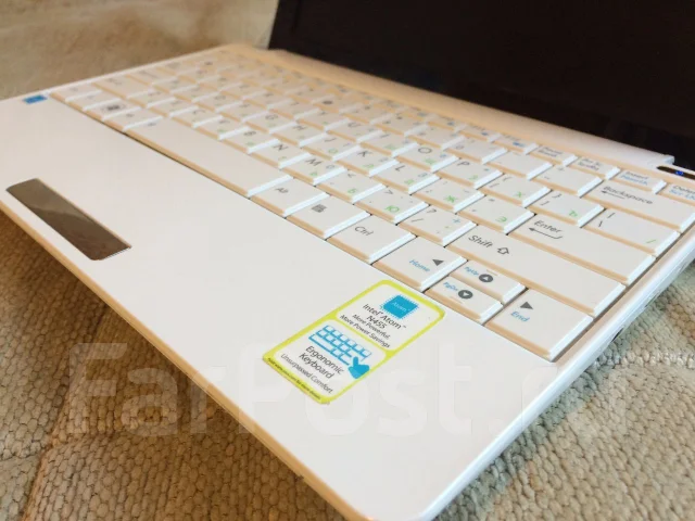 Asus Eee PC 1005PXD. 1,7����, ��� 1024 ��, ���� 250���, WiFi: 1, Bluetooth: 1, ����������� �� 4��. ����