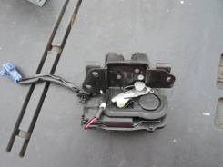 Замок крышки багажника. Toyota Prius, NHW20 Двигатель 1NZFXE