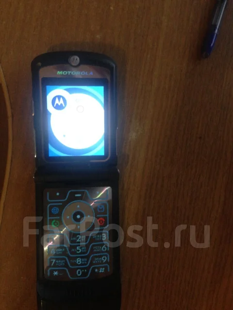 Motorola RAZR V3 ����