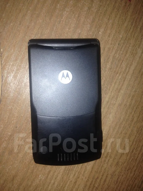 Motorola RAZR V3 ����