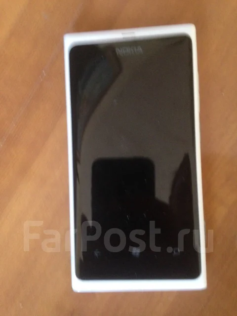 Nokia Lumia 800 ����