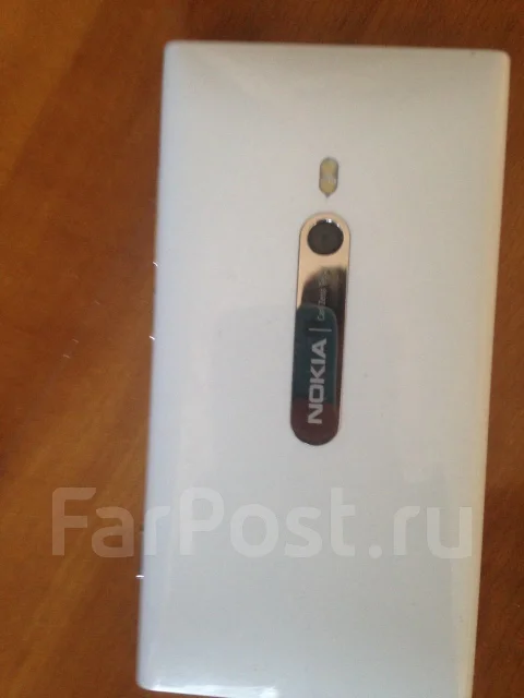 Nokia Lumia 800 ����