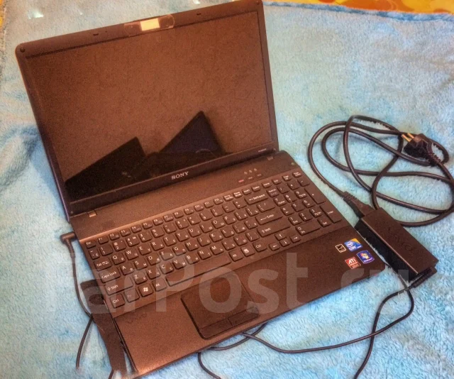Sony VAIO VPC-EB4M1R. ��� 4 ��, ���� 320���, WiFi: 1, Bluetooth: 1, ����������� �� 2��. ����
