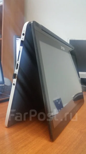 Asus Transformer Book. 2,6����, ��� 8 ��, ���� 600���, WiFi: 1, Bluetooth: 1, ����������� �� 6��. ����