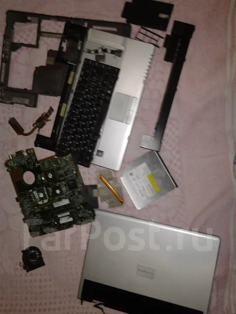 Roverbook Pro 550. WiFi: 1, Bluetooth: 1 ����