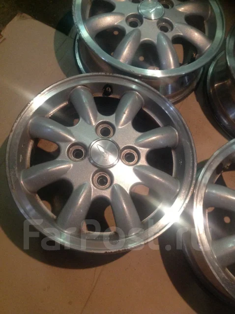 Daihatsu. 4.5x13", 4x100, ET45 ����