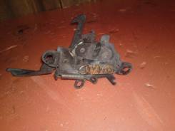 Замок капота. Toyota Nadia, ACN15, SXN15, ACN10, SXN10 Toyota Ipsum, SXM15 Toyota Gaia, SXM10, CXM10, ACM10, ACM15, SXM15G, SXM15 Двигатели: 3SFSE, 3S...