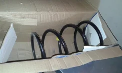 �������� ������� Mazda 323 BS4034011 ����