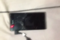 Sony Xperia J. �/�