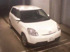 Mazda Verisa ����