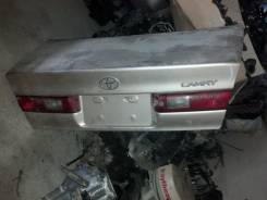 Крышка багажника. Toyota Camry