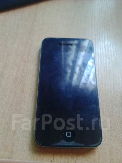 Apple iPhone 4 8Gb. ����� ����
