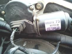 Трапеция дворников. Mitsubishi Pajero, K94W, K96W Mitsubishi Nativa, K94W, K96W, K97W Mitsubishi Montero Sport, K94W, K96W Mitsubishi Challenger, K96W...