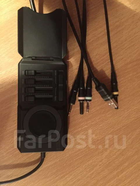 ROCCAT ����