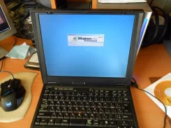 IBM ThinkPad. 0,6����, ��� 256 �� � ������, ���� 10���, ����������� �� 1��. ����