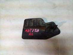 Брызговик порога задний левый. Toyota Avensis, AZT251L, AZT255, AZT250, AZT250W, AZT251, AZT251W, AZT255W Двигатели: 2AZFSE, 1AZFSE