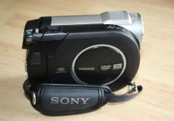 Sony DCR-DVD110E. 8 - 8.9 �� ����