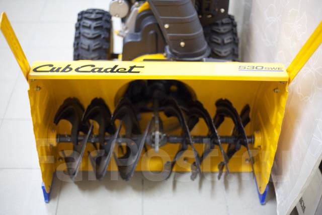 Снегоуборочная машина Cub Cadet