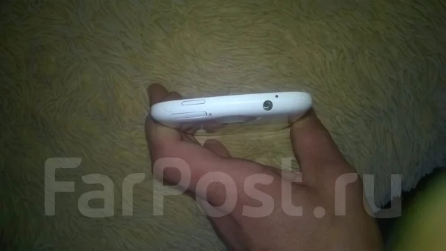 HTC One X. �/� ����