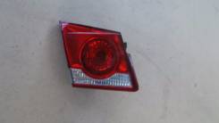 Стоп-сигнал. Chevrolet Cruze Двигатели: L2W, LDD, LDE, LFH, LHD, LKR, LLW, LNP, LUD, LUJ, LUW, LVM, LXT, LXV