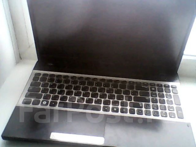 Samsung 305V5A. 1,7����, ��� 4 ��, ���� 500���, WiFi: 1, Bluetooth: 1, ����������� �� 4��. ����
