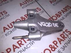Кронштейн опоры двигателя. Nissan Presage, HU30 Nissan Maxima Nissan Cefiro, A32, A33, WHA32, WPA32, PA33, PA32, HA32, WA32 Nissan Bassara, JHU30 Двиг...