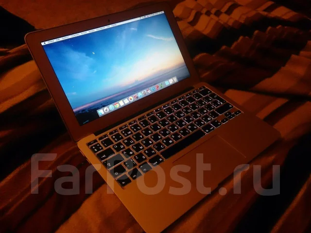 Apple MacBook Air 11 2013 Mid. 1,3����, ��� 4 ��, ���� 128���, WiFi: 1, Bluetooth: 1, ����������� �� 9��. ����