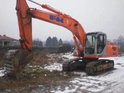 Fiat-Kobelco B200 ����