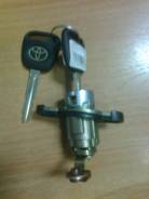 Замок двери. Toyota Camry Gracia, SXV25W, MCV25W, SXV20W, MCV21W Toyota Camry Gracia Wagon