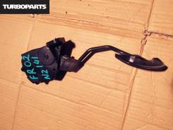 Педаль акселератора. Toyota: Corolla, Wish, Allion, Corolla Axio, Corolla Fielder, Premio Двигатели: 1NZFE, 1ZZFE, 3ZZFE, 2ZRFAE, 3ZRFAE, 2ZRFE